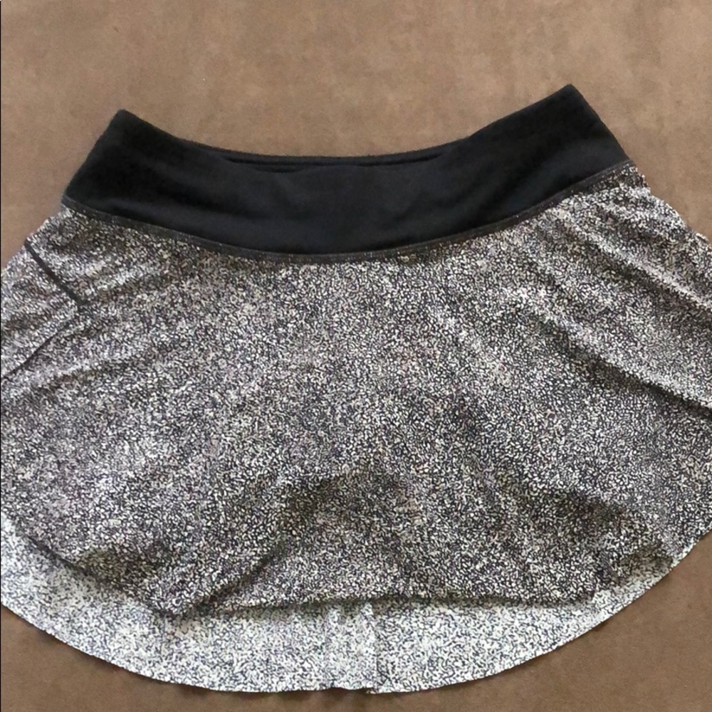 Lululemon size 2 workout skirt